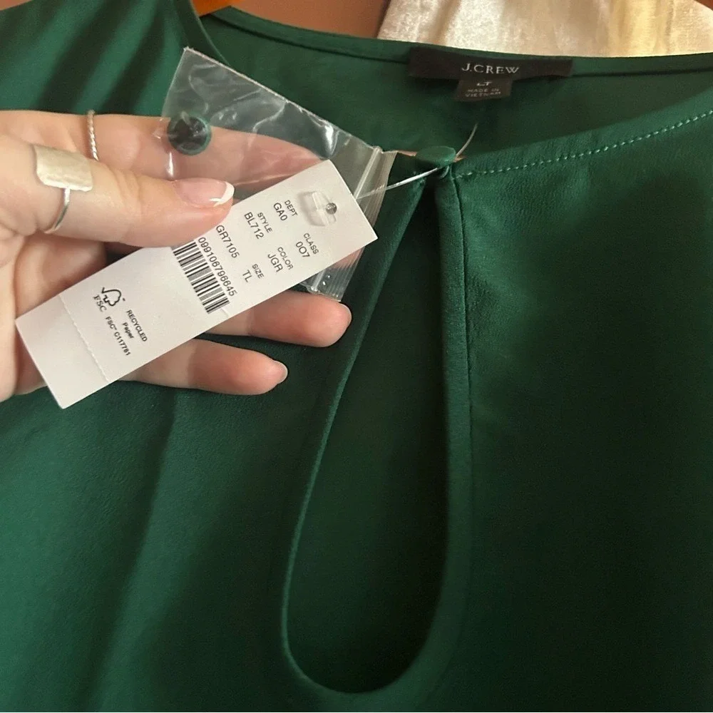 J. Crew Puff Sleeve Satin Back Crepe Top Keyhole Blouse BL712 Green NWT Size LT‎